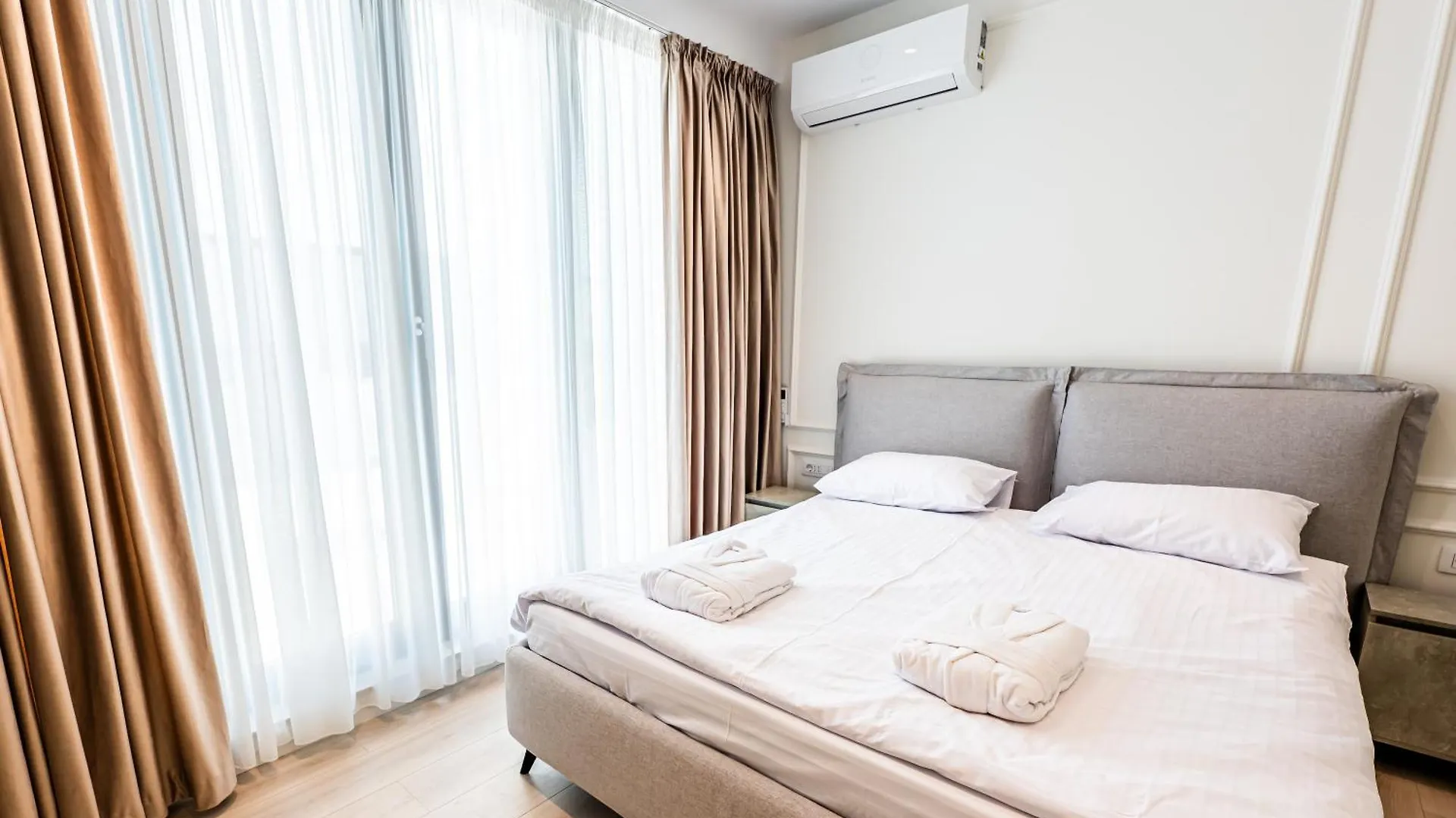 Apartment Sky Suite Near Center Bucharest