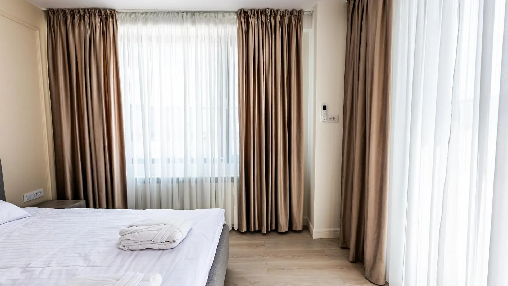 Apartment Sky Suite Near Center Bucharest Romania