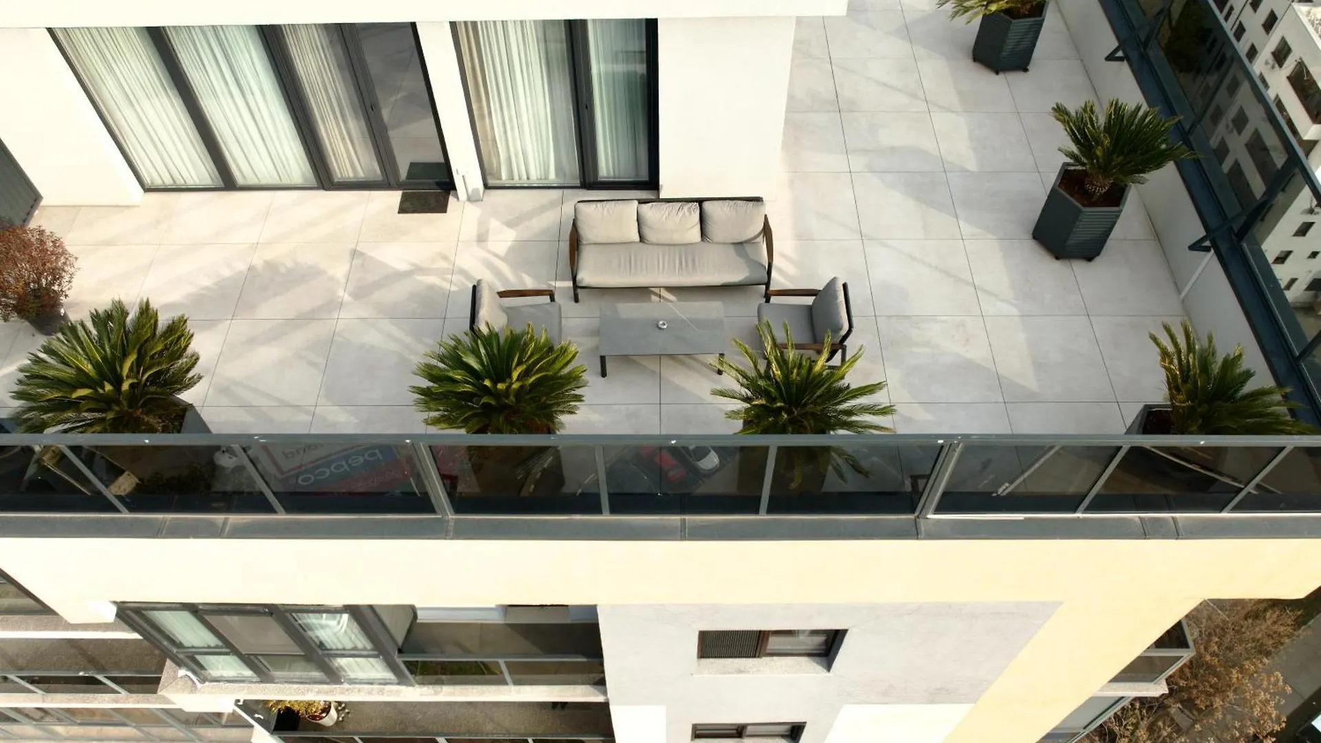 Sky Suite Near Center Бухарест 0*,  Румыния